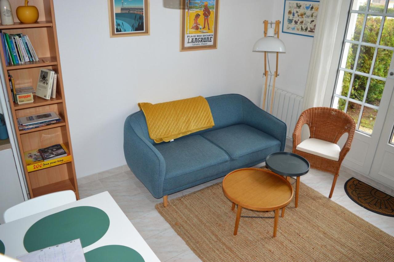 Triplex avec jardinet - wifi - à 400m de la plage Courseulles-sur-Mer Esterno foto
