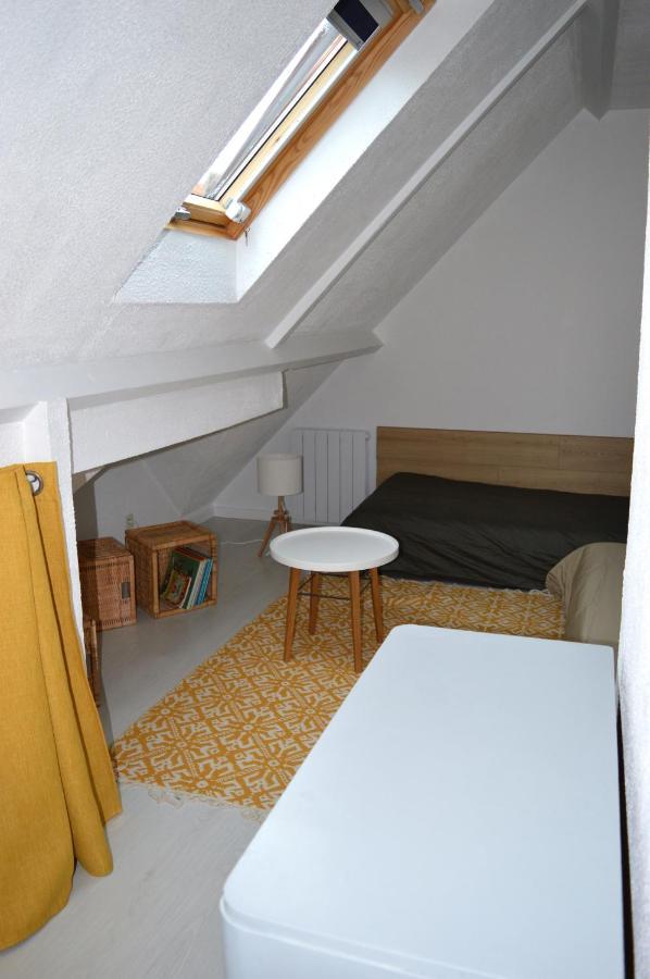 Triplex avec jardinet - wifi - à 400m de la plage Courseulles-sur-Mer Esterno foto