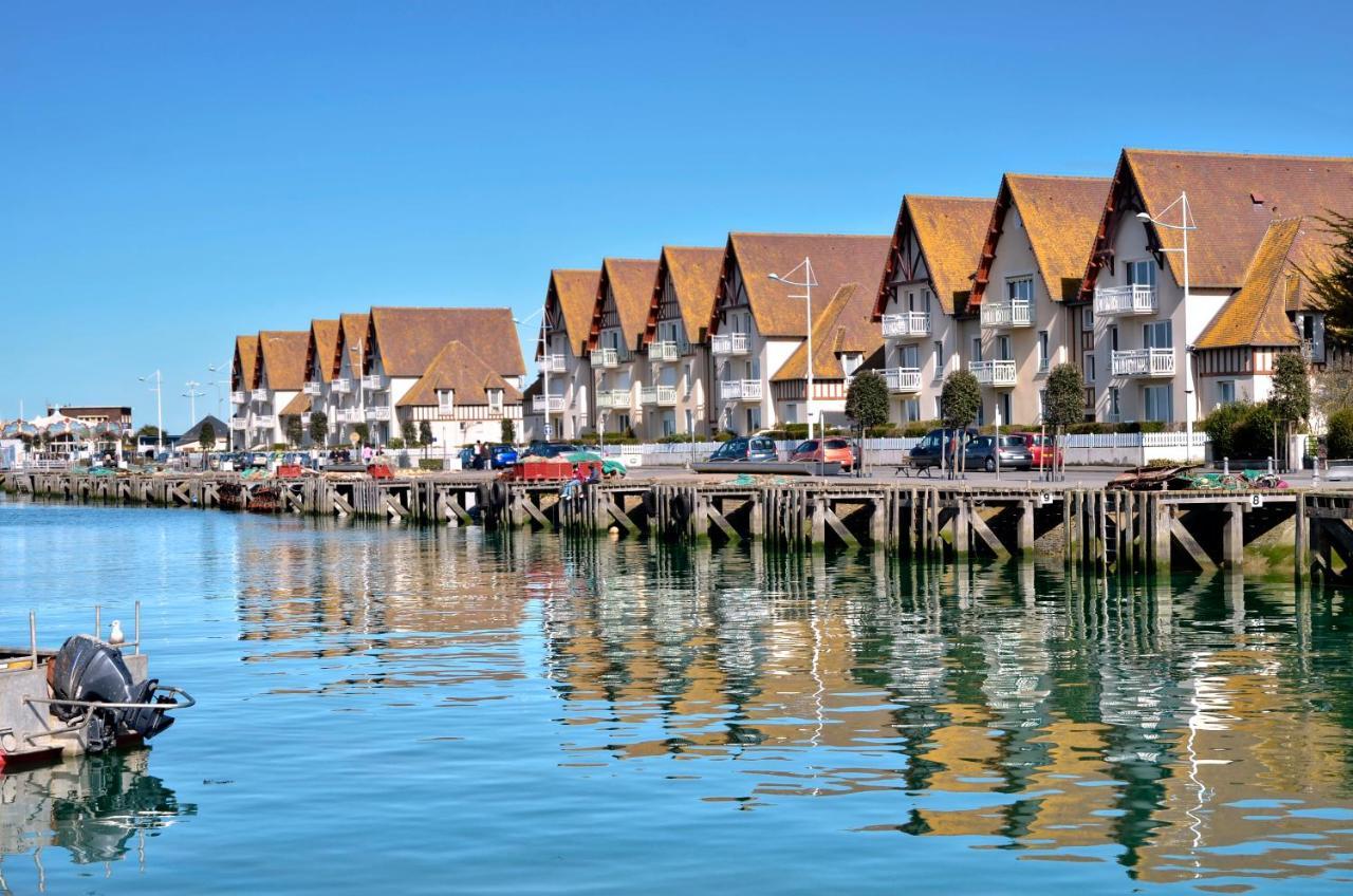 Triplex avec jardinet - wifi - à 400m de la plage Courseulles-sur-Mer Esterno foto